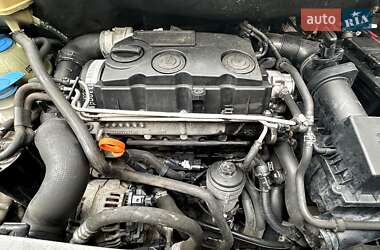 Минивэн Volkswagen Caddy 2010 в 