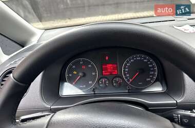 Минивэн Volkswagen Caddy 2010 в 
