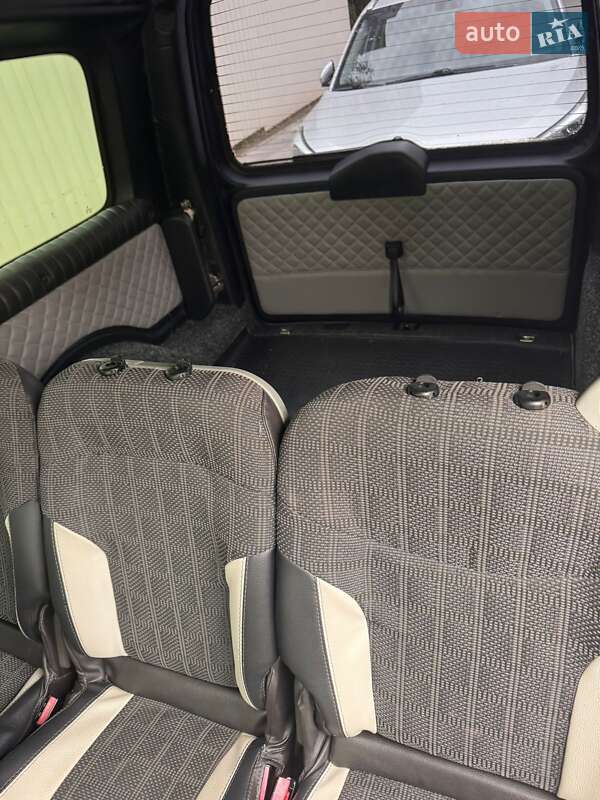 Мінівен Volkswagen Caddy 2014 в Благовіщенську