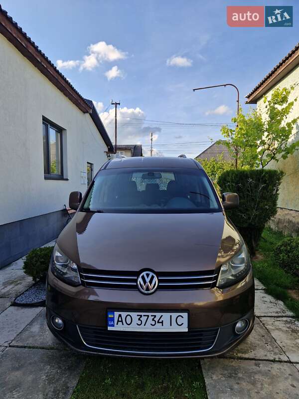Минивэн Volkswagen Caddy 2013 в Виноградове