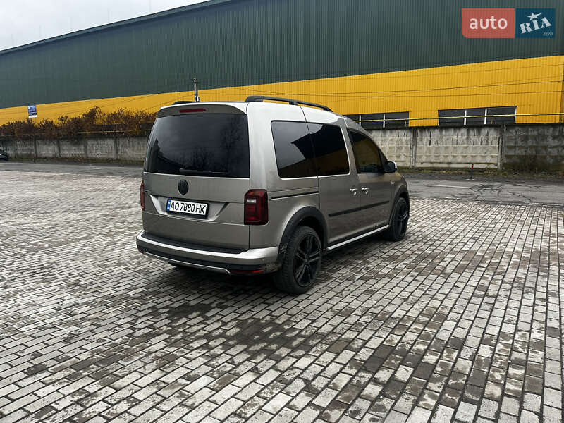 Минивэн Volkswagen Caddy 2018 в Иршаве