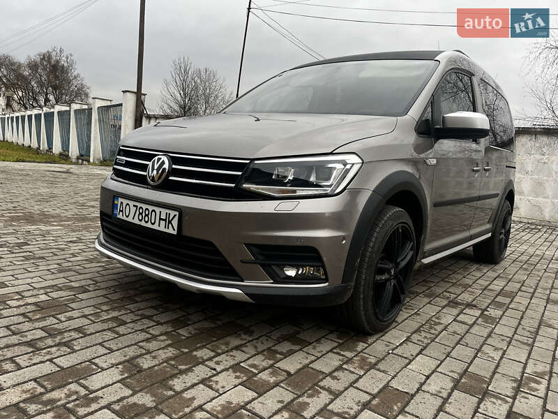 Минивэн Volkswagen Caddy 2018 в Иршаве