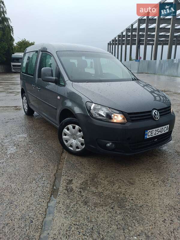 Volkswagen Caddy 2011