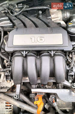Мінівен Volkswagen Caddy 2008 в 