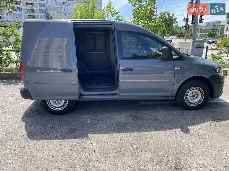 Грузовой фургон Volkswagen Caddy 2016 в Киеве