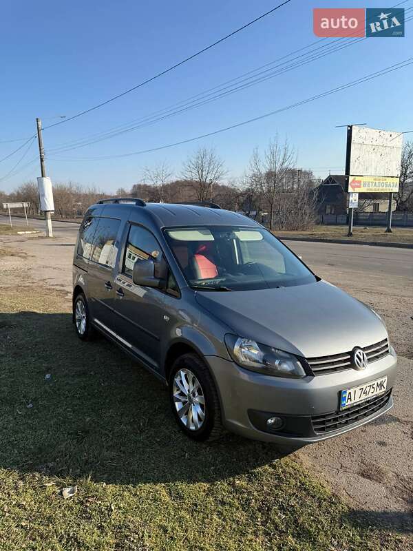 Минивэн Volkswagen Caddy 2014 в 