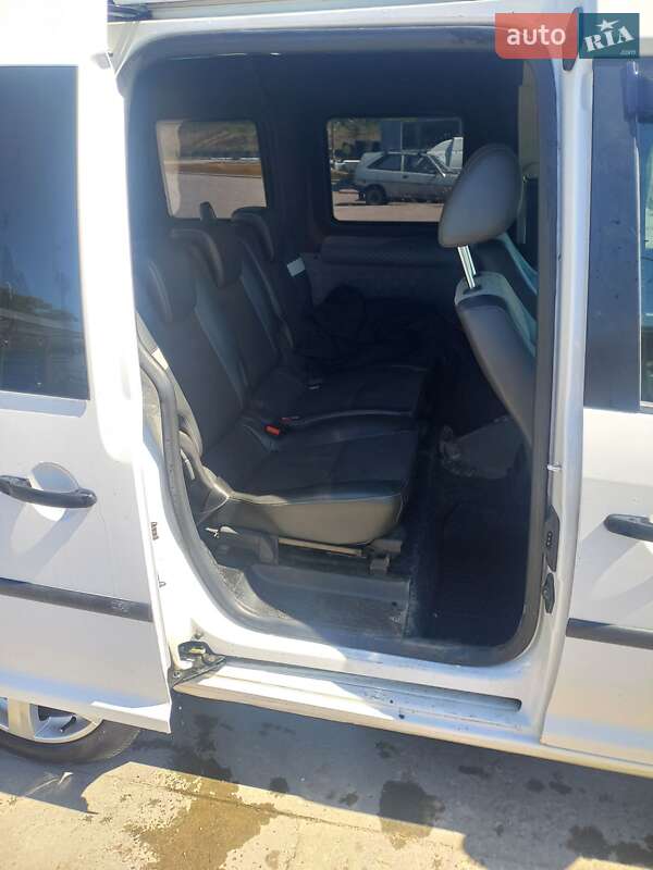 Мінівен Volkswagen Caddy 2012 в Запоріжжі