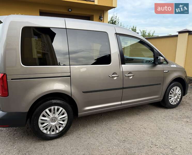 Минивэн Volkswagen Caddy 2017 в Львове