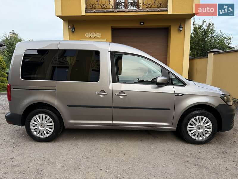 Минивэн Volkswagen Caddy 2017 в Львове