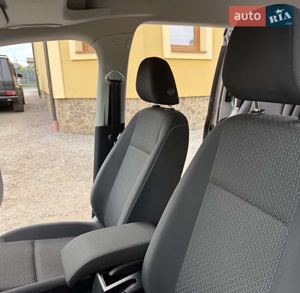 Минивэн Volkswagen Caddy 2017 в Львове