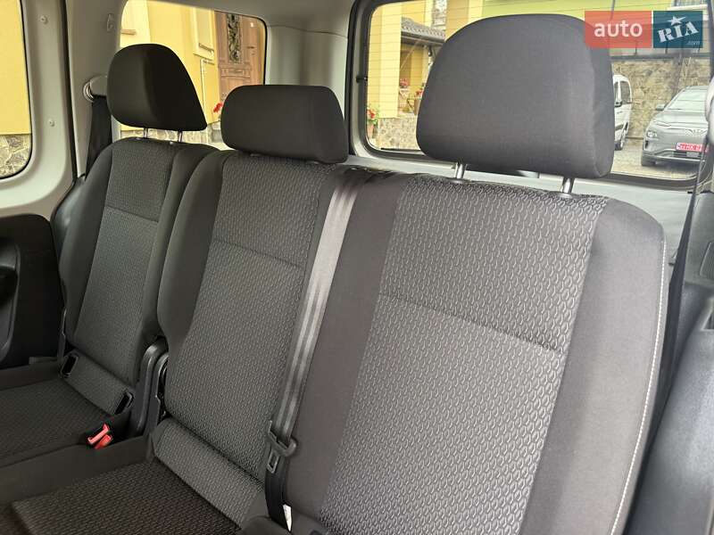 Минивэн Volkswagen Caddy 2017 в Львове