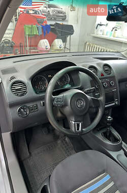 Мінівен Volkswagen Caddy 2011 в 
