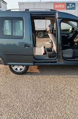 Минивэн Volkswagen Caddy 2006 в 