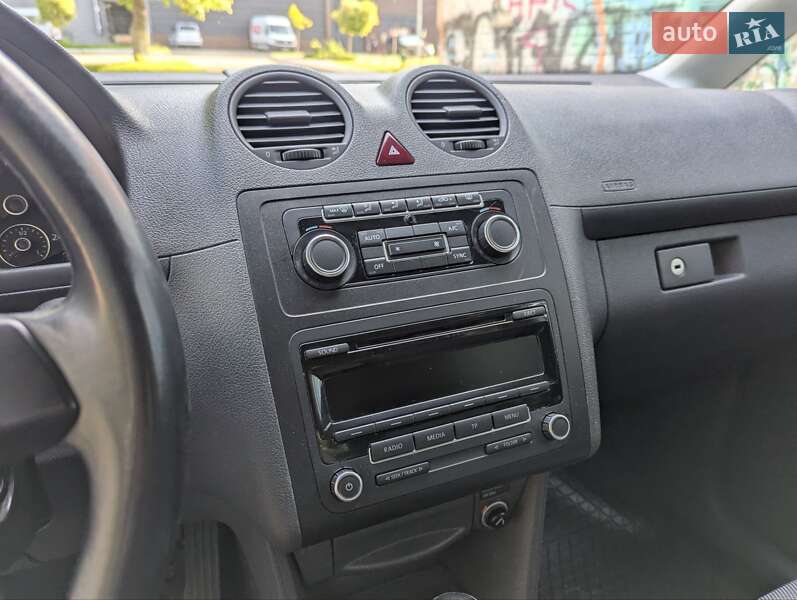 Мінівен Volkswagen Caddy 2014 в Луцьку