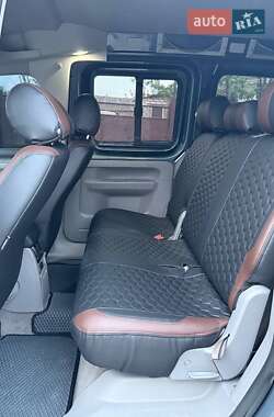 Минивэн Volkswagen Caddy 2005 в 