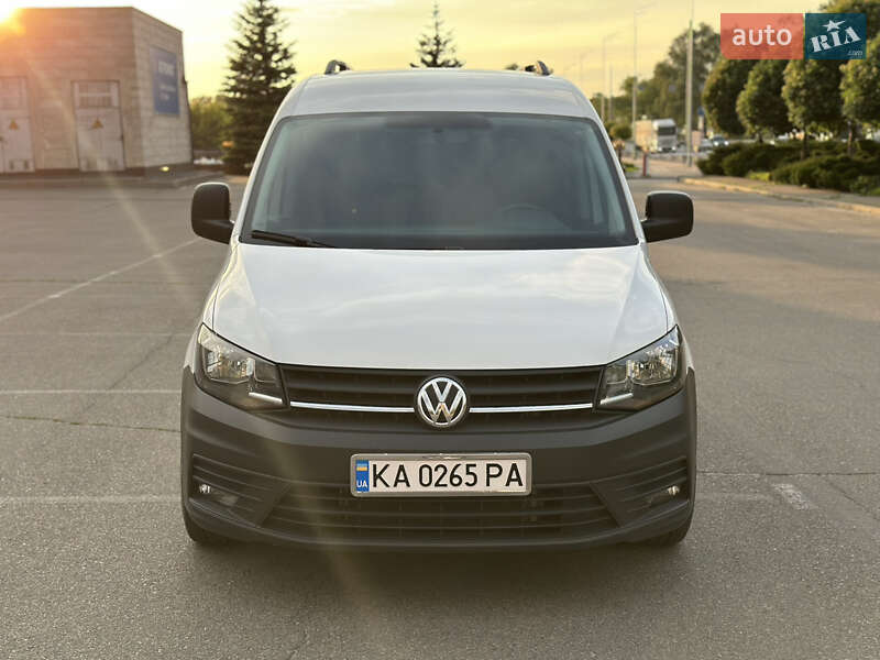 Мінівен Volkswagen Caddy 2017 в Києві