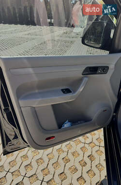 Грузовой фургон Volkswagen Caddy 2009 в 