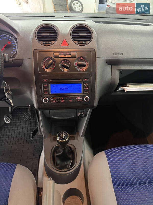 Минивэн Volkswagen Caddy 2006 в Кременце
