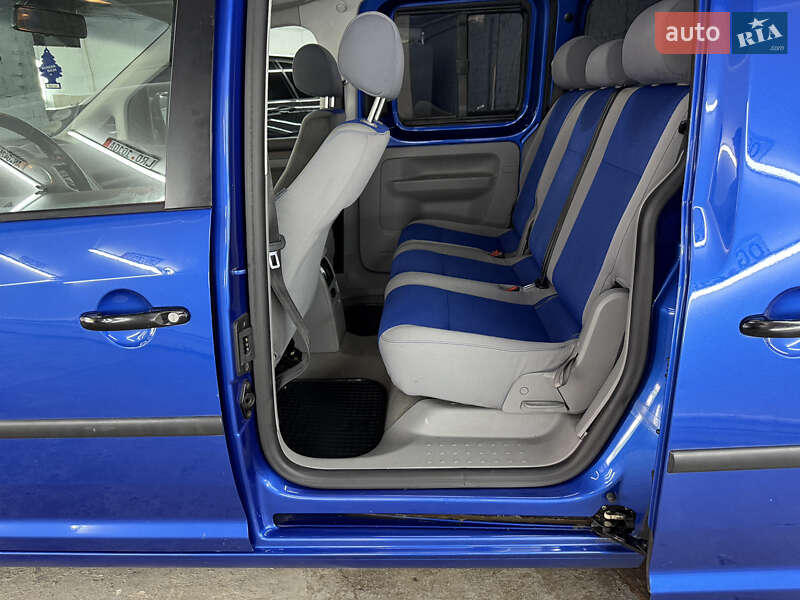 Минивэн Volkswagen Caddy 2006 в Кременце