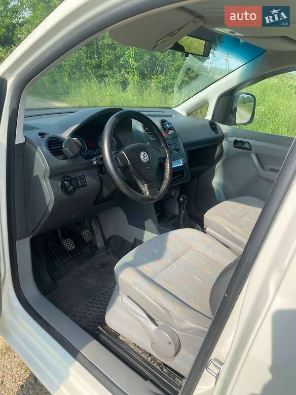 Минивэн Volkswagen Caddy 2007 в Львове фото 10 Минивэн Volkswagen Caddy 2007 в Львове