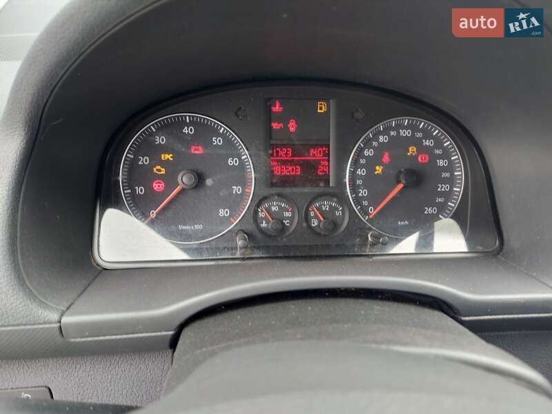 Минивэн Volkswagen Caddy 2010 в Виннице