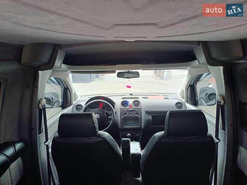 Минивэн Volkswagen Caddy 2010 в Черновцах