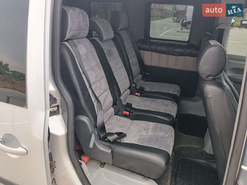 Минивэн Volkswagen Caddy 2010 в Черновцах