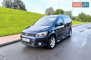 Минивэн Volkswagen Caddy 2010 в Киеве