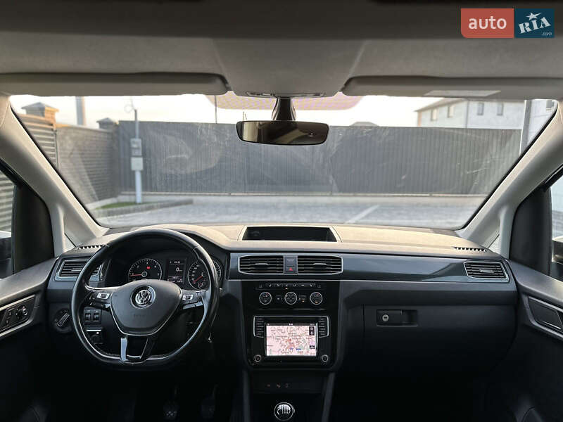Мінівен Volkswagen Caddy 2015 в Луцьку