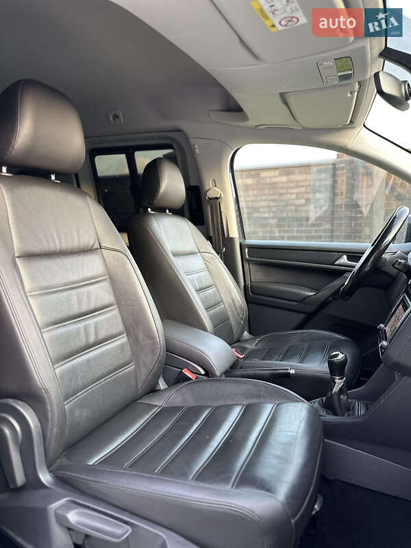 Мінівен Volkswagen Caddy 2015 в Луцьку