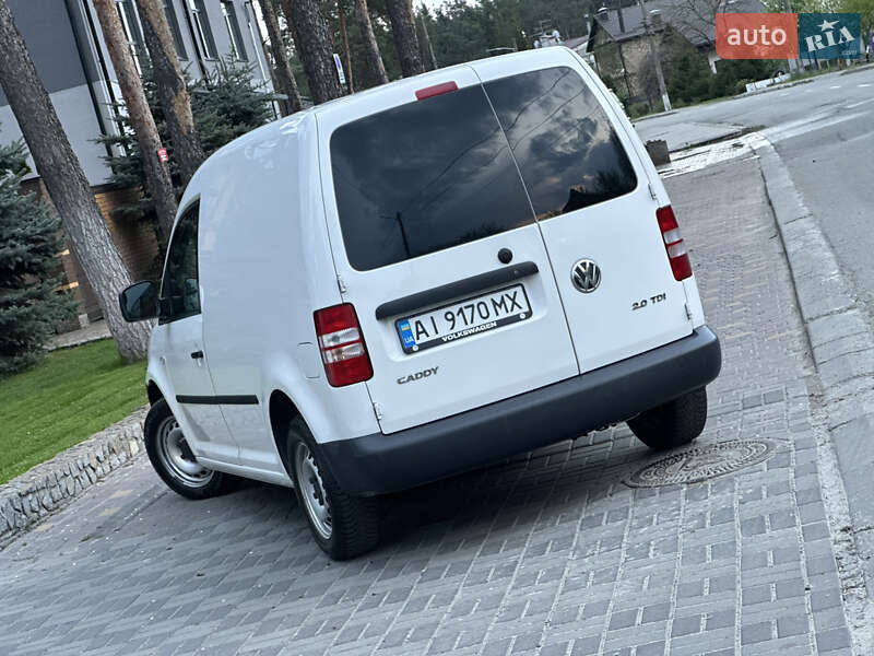 Грузовой фургон Volkswagen Caddy 2013 в Киеве