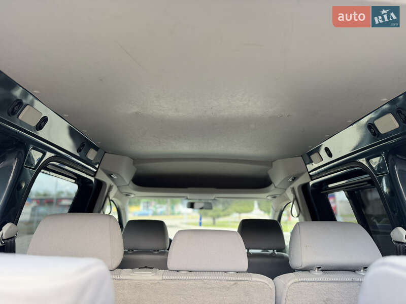Минивэн Volkswagen Caddy 2005 в Лубнах