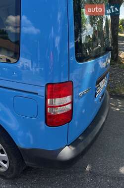 Минивэн Volkswagen Caddy 2011 в 