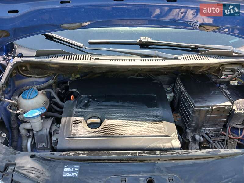 Минивэн Volkswagen Caddy 2004 в Виннице