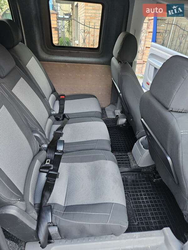 Минивэн Volkswagen Caddy 2008 в Виннице