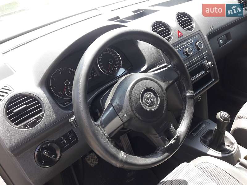 Минивэн Volkswagen Caddy 2013 в Костополе фото 12 Минивэн Volkswagen Caddy 2013 в Костополе