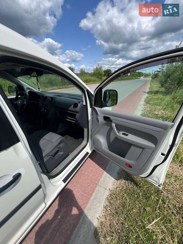 Мінівен Volkswagen Caddy 2009 в Львові