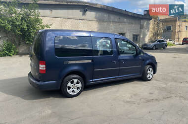 Минивэн Volkswagen Caddy 2011 в 