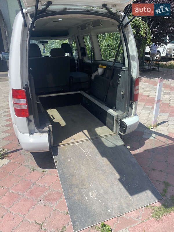 Мінівен Volkswagen Caddy 2012 в Дніпрі