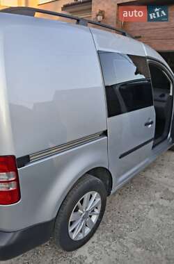 Грузовой фургон Volkswagen Caddy 2011 в 