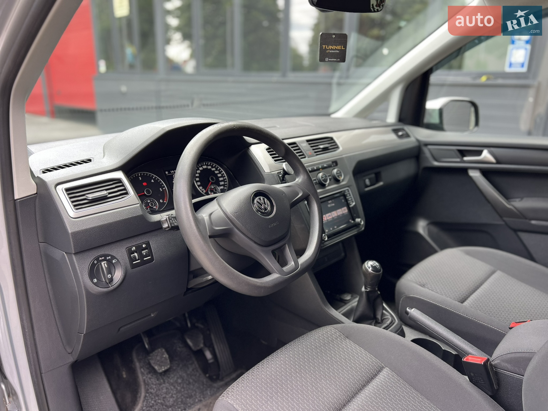 2017 Volkswagen Caddy - мініатюра 17