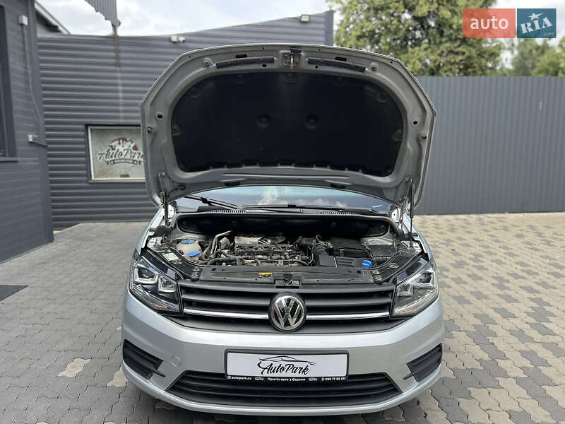 Минивэн Volkswagen Caddy 2017 в Черновцах