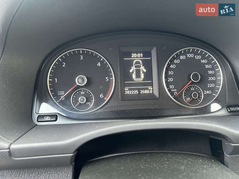 Минивэн Volkswagen Caddy 2010 в Львове