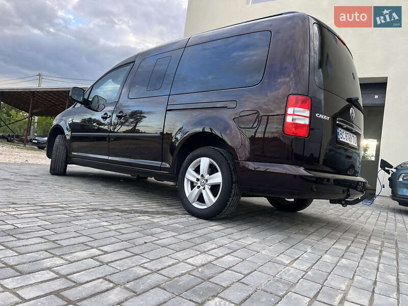 Минивэн Volkswagen Caddy 2010 в Львове
