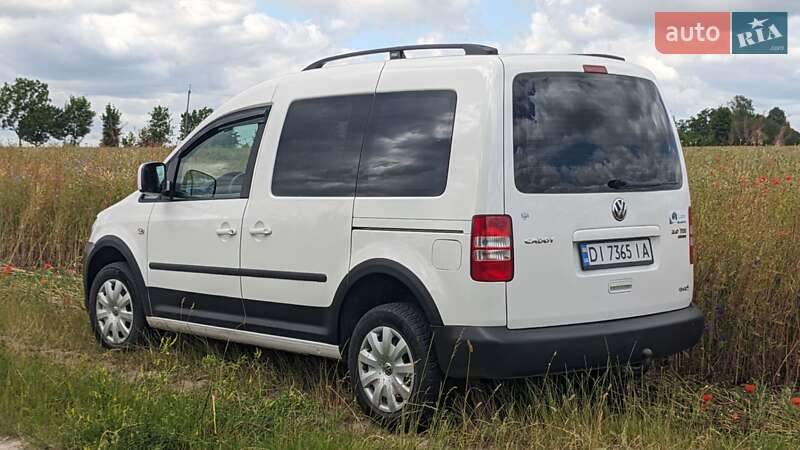 Мінівен Volkswagen Caddy 2013 в Ківерцях