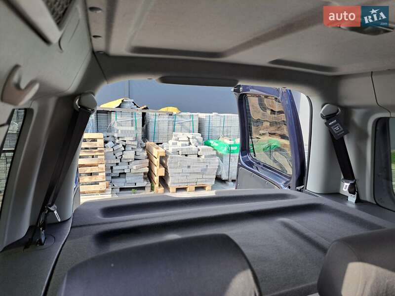 Мінівен Volkswagen Caddy 2011 в Луцьку