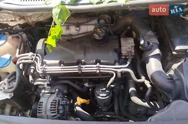 Минивэн Volkswagen Caddy 2005 в 