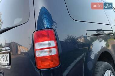 Минивэн Volkswagen Caddy 2011 в 