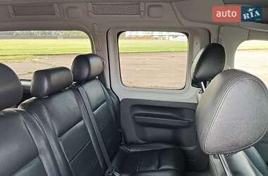 Минивэн Volkswagen Caddy 2011 в 