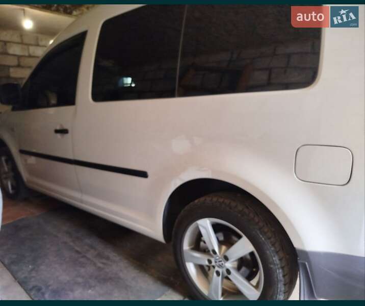 Минивэн Volkswagen Caddy 2008 в Куриловке